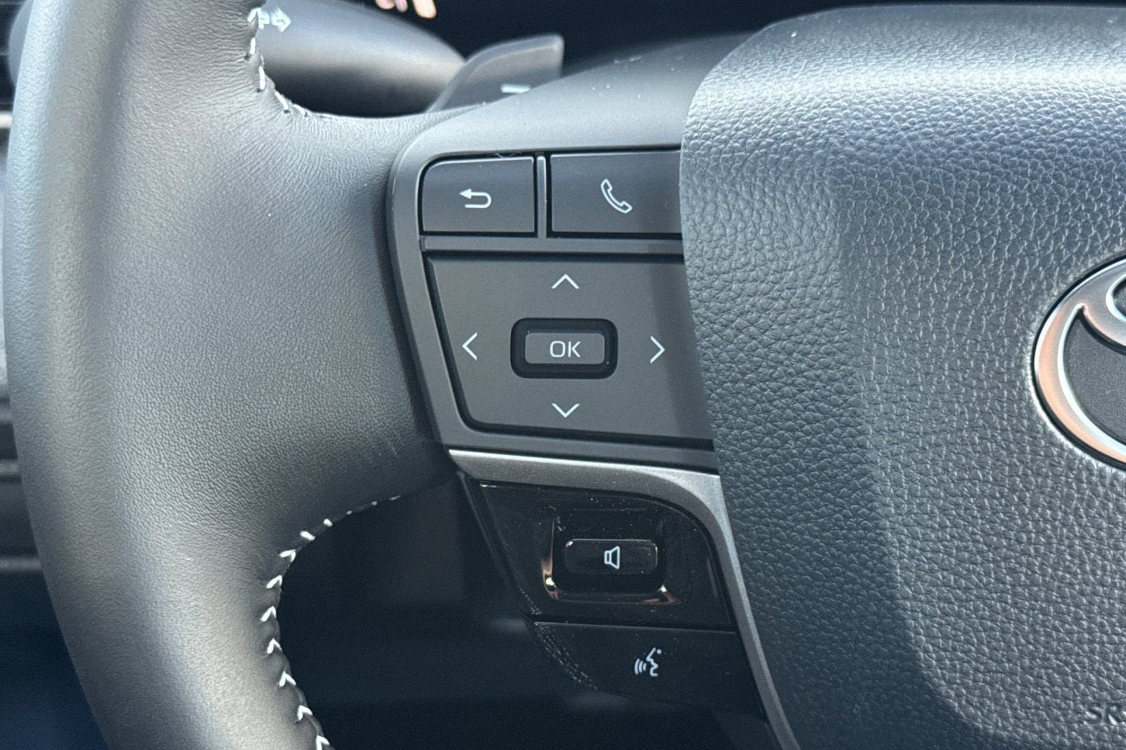 New 2026 Toyota Camry SE FWD image 27