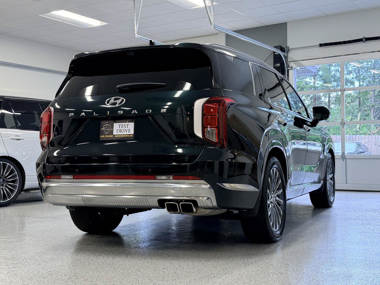 Used 2023 Hyundai Palisade Calligraphy FWD image 12