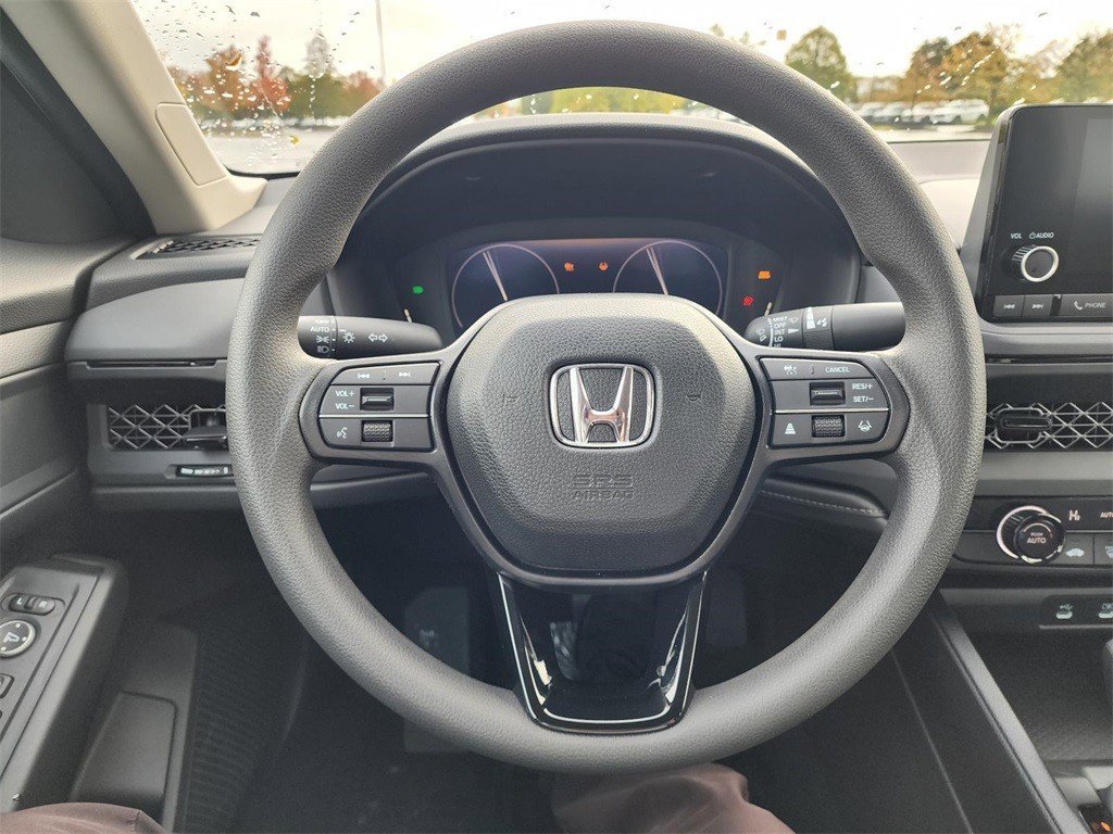 Certified 2025 Honda Accord LX image 23