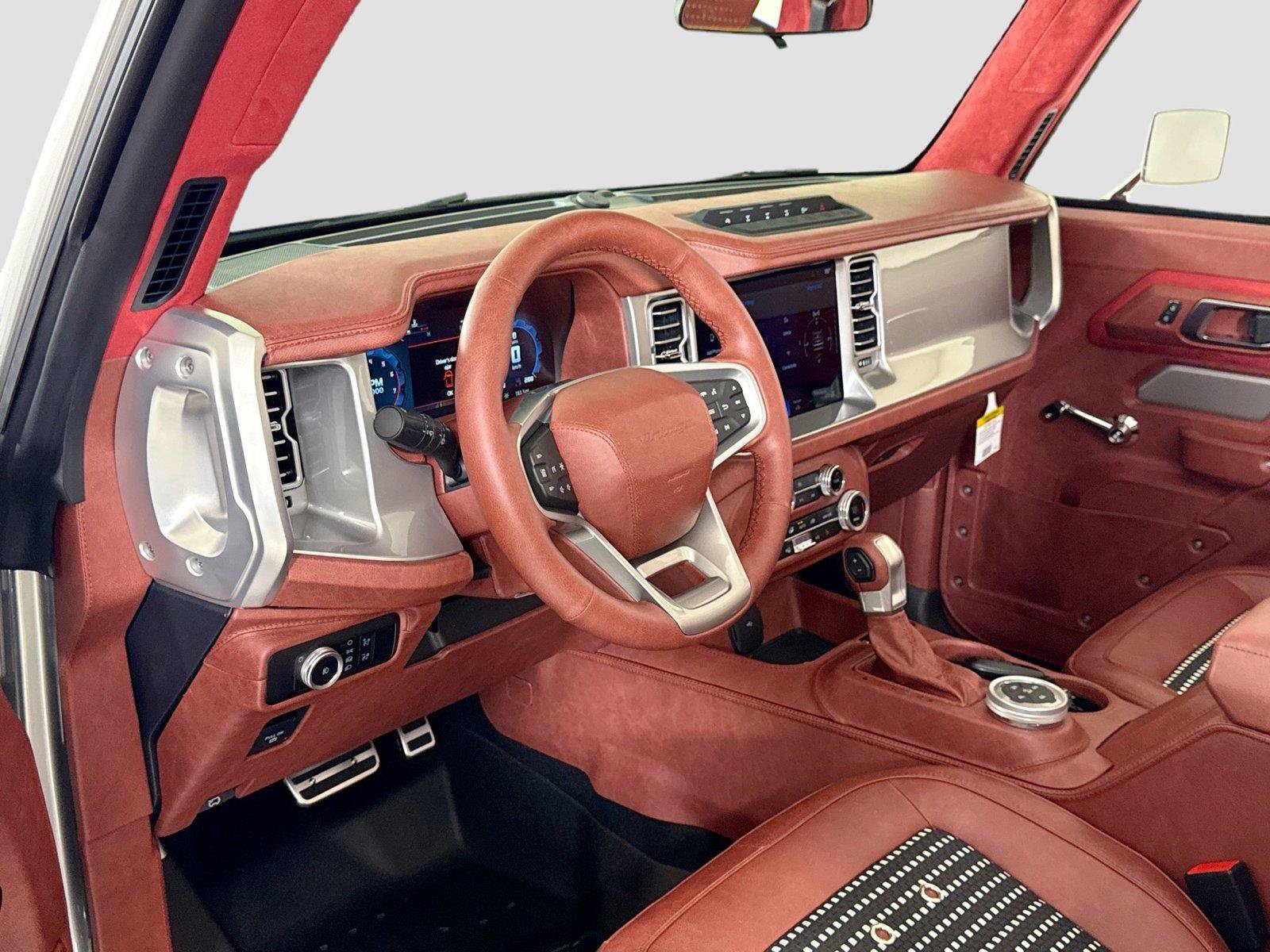 Used 2025 Ford Bronco Badlands AWD/4WD image 15