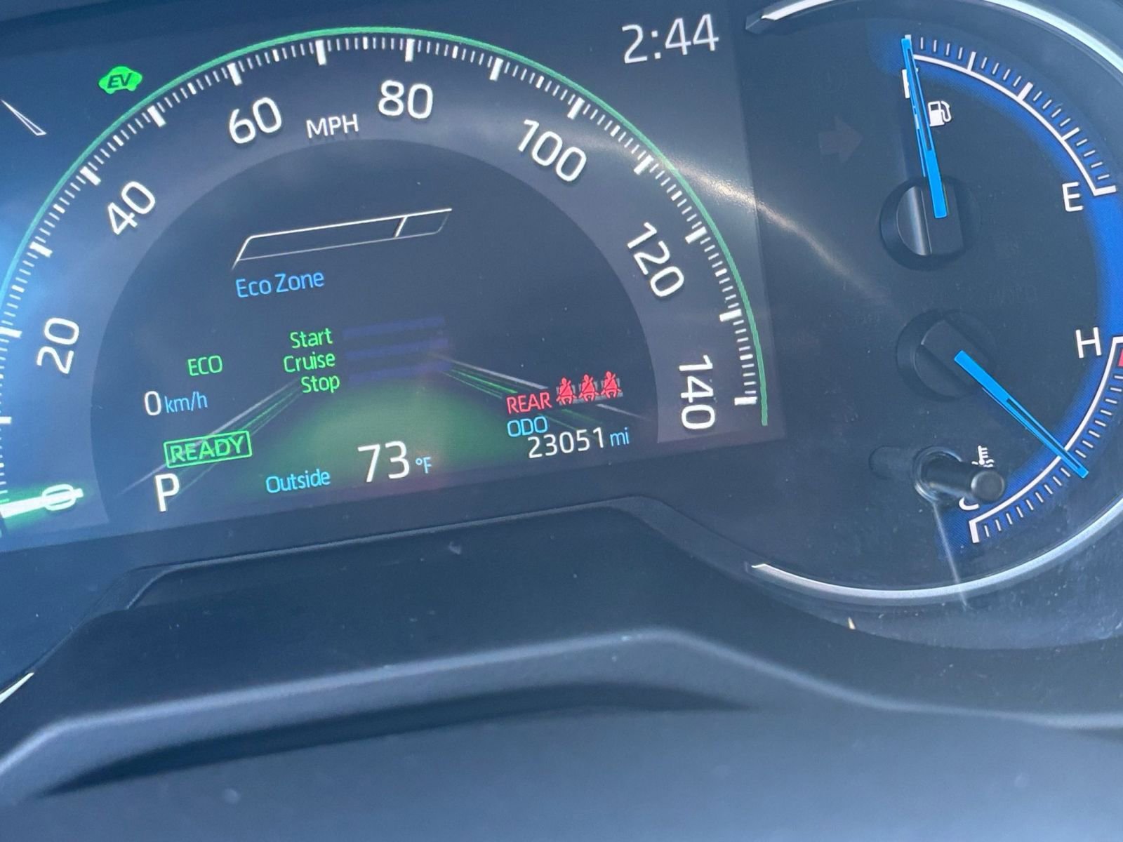 Used 2025 Toyota RAV4 LE image 39