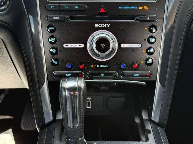 Used 2018 Ford Explorer Platinum image 39