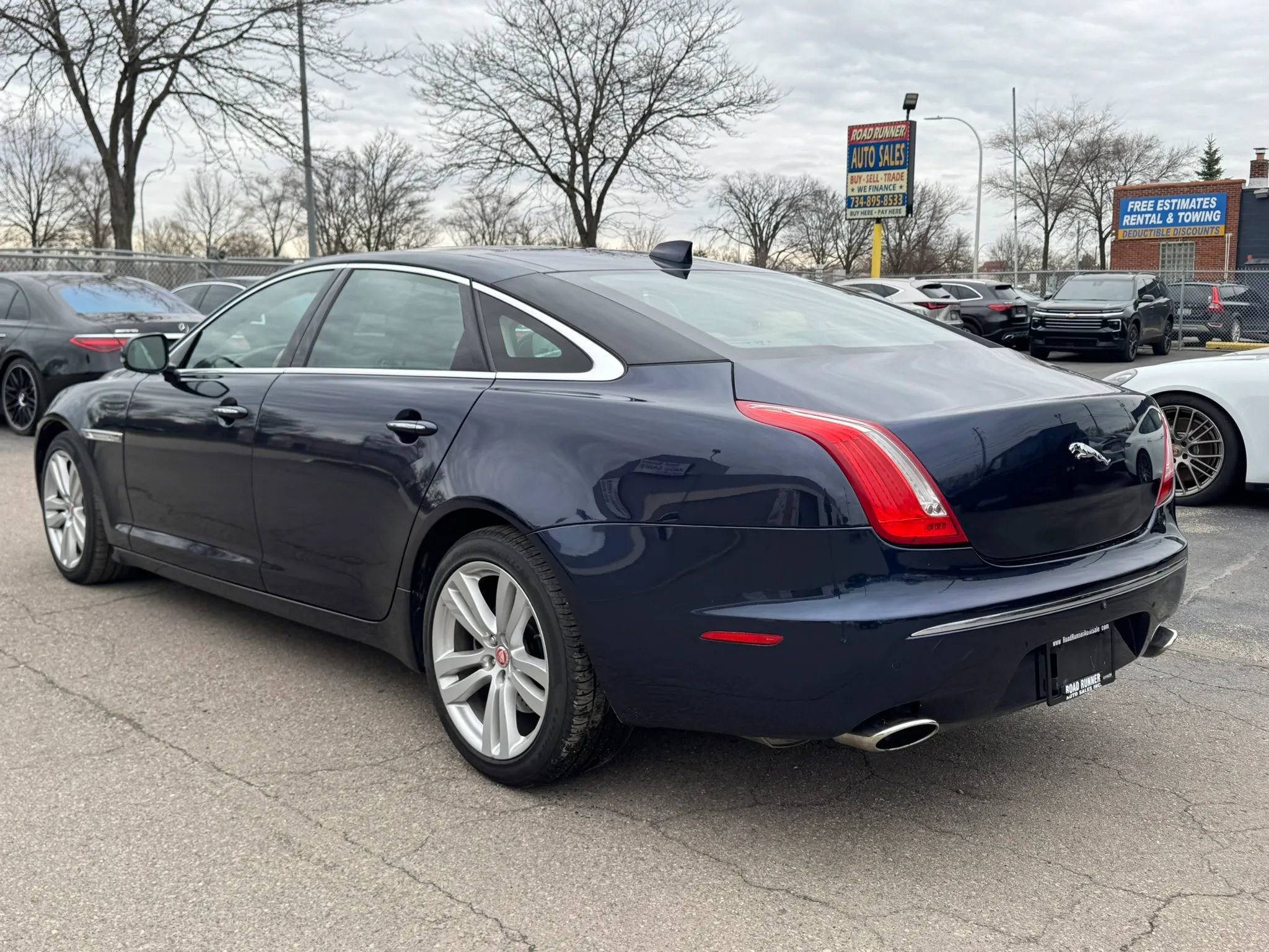 Used 2019 Jaguar XJ L Portfolio image 7