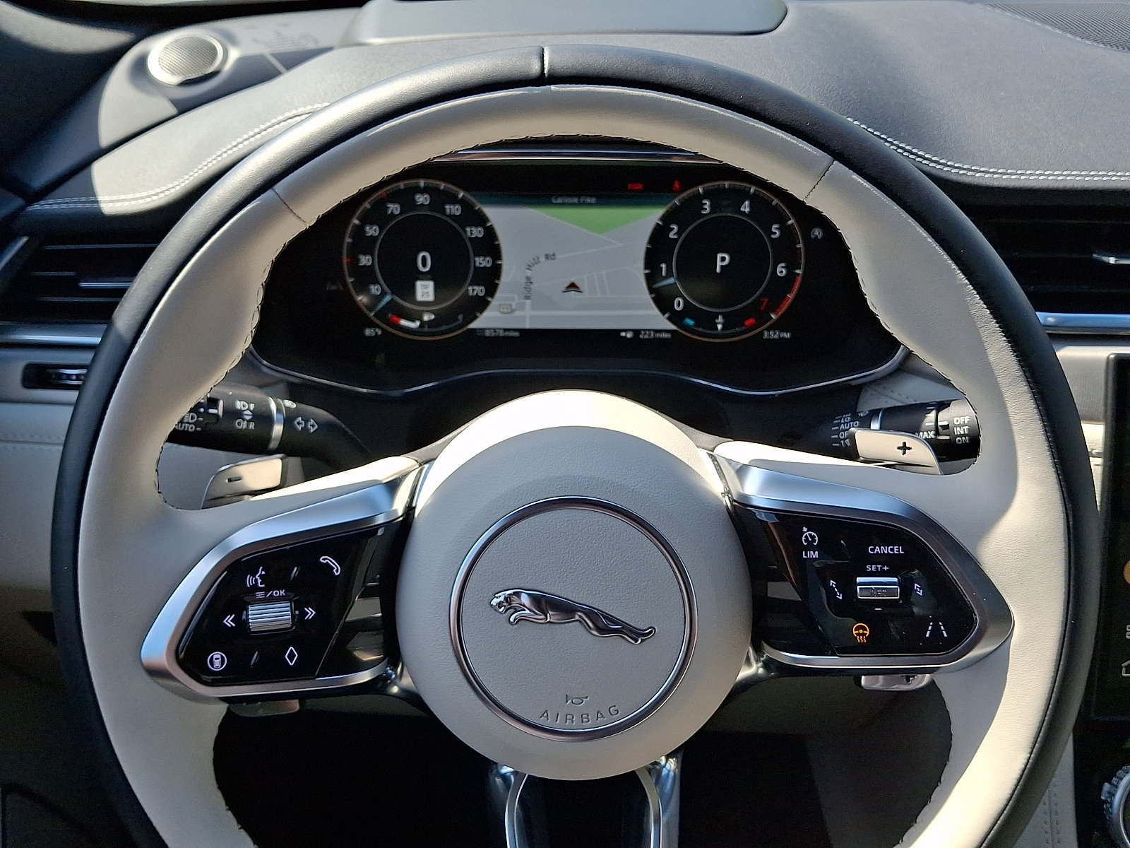Used 2026 Jaguar F-PACE R-Dynamic S AWD/4WD image 20