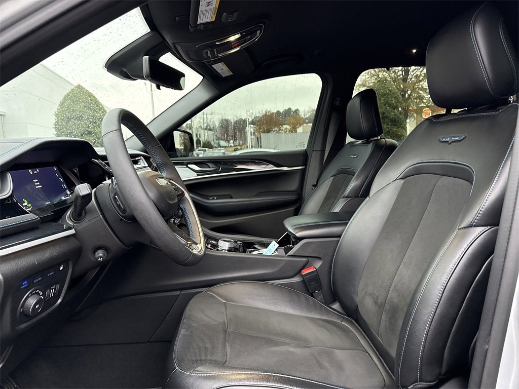 Used 2022 Jeep Grand Cherokee Trailhawk w/ Advanced Protech Group II image 11