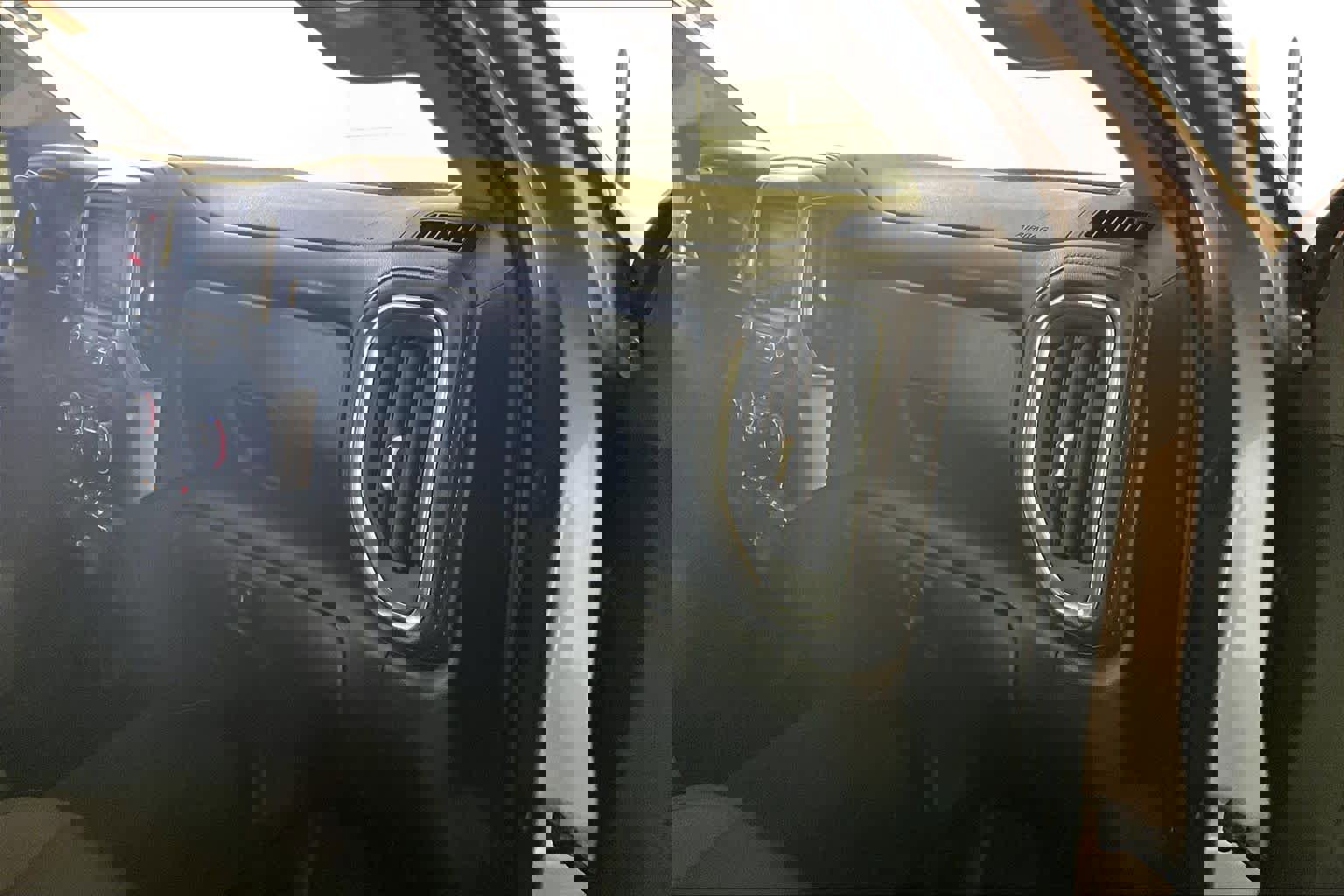 Used 2021 Chevrolet Silverado 1500 LT w/ Safety Package RWD image 18