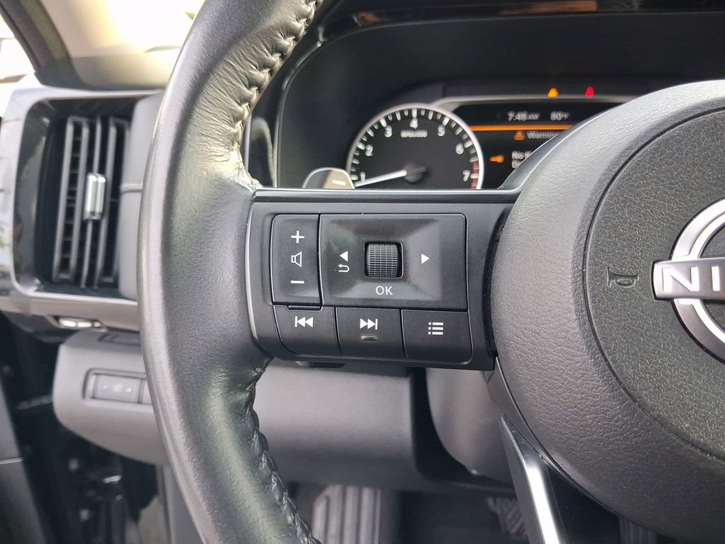 Certified 2024 Nissan Pathfinder SV FWD image 19