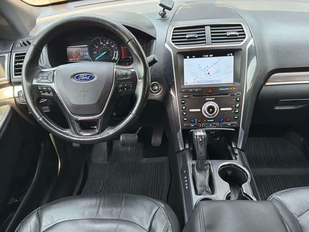 Used 2017 Ford Explorer Limited w/ Equipment Group 301A FWD image 20