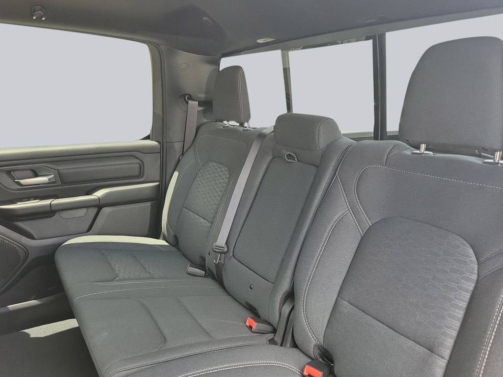 New 2026 RAM 1500 Express AWD/4WD image 34