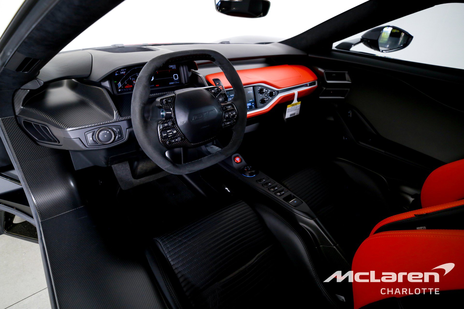 Used 2019 Ford GT RWD image 13