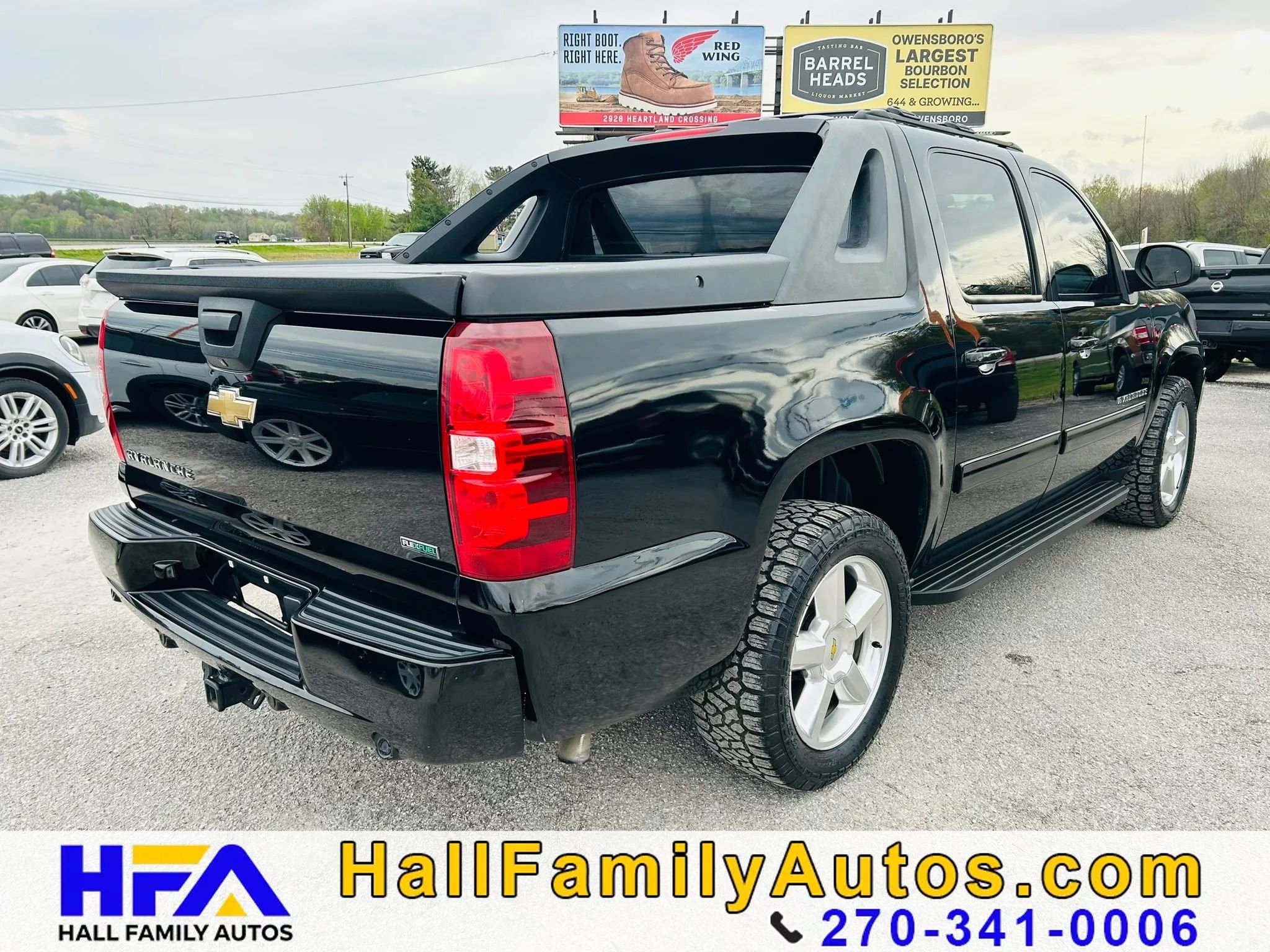 Used 2011 Chevrolet Avalanche LS w/ Convenience Package image 5