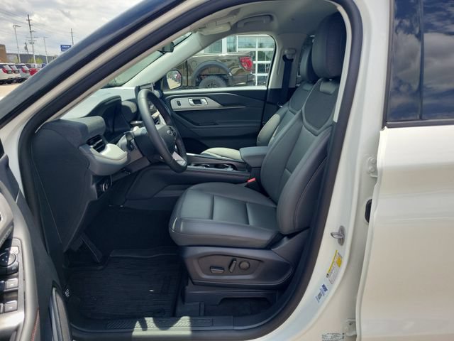 New 2026 Ford Explorer Active w/ Active Comfort Package AWD/4WD image 16