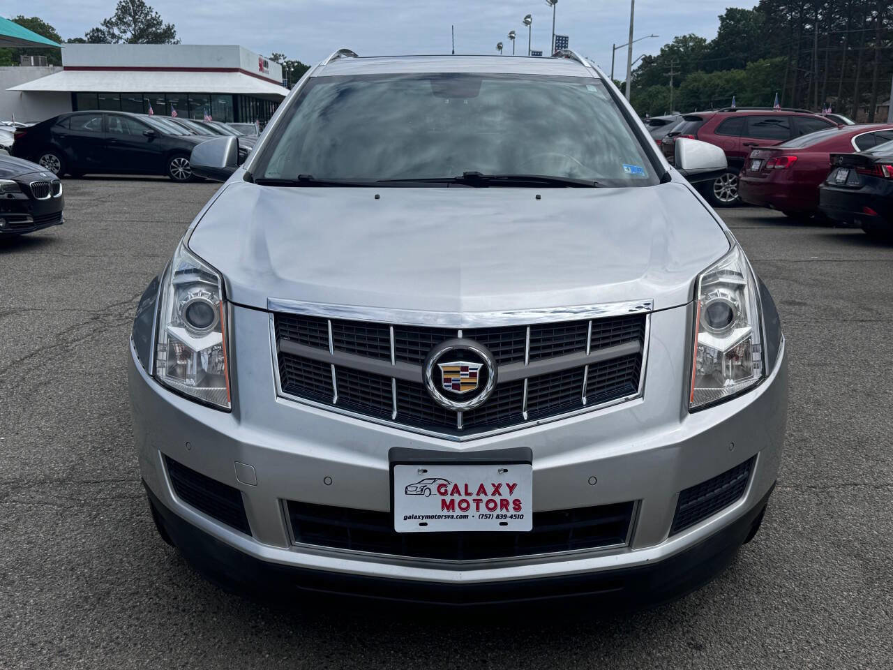 Used 2010 Cadillac SRX Luxury FWD image 2