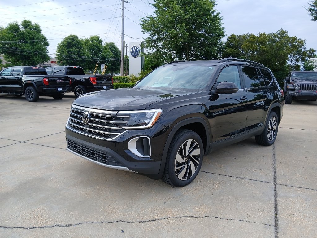 New 2026 Volkswagen Atlas SE FWD image 3