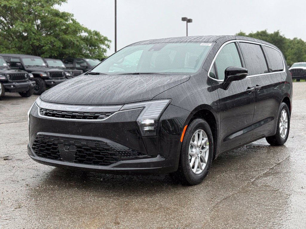 New 2027 Chrysler Pacifica Select w/ Family Tech Group FWD image 2