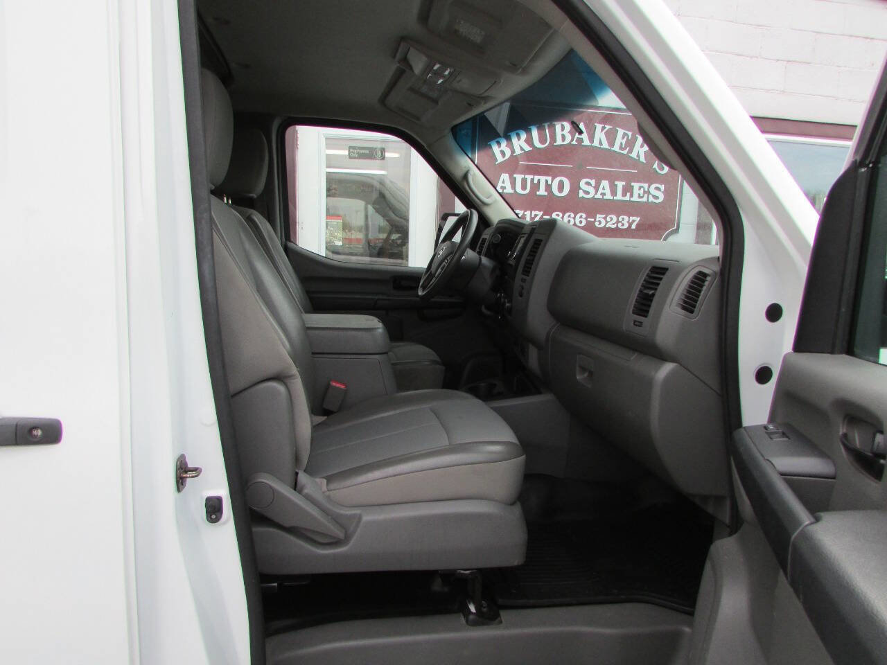 Used 2019 Nissan NV 2500 SV w/ Navigation Package RWD image 7