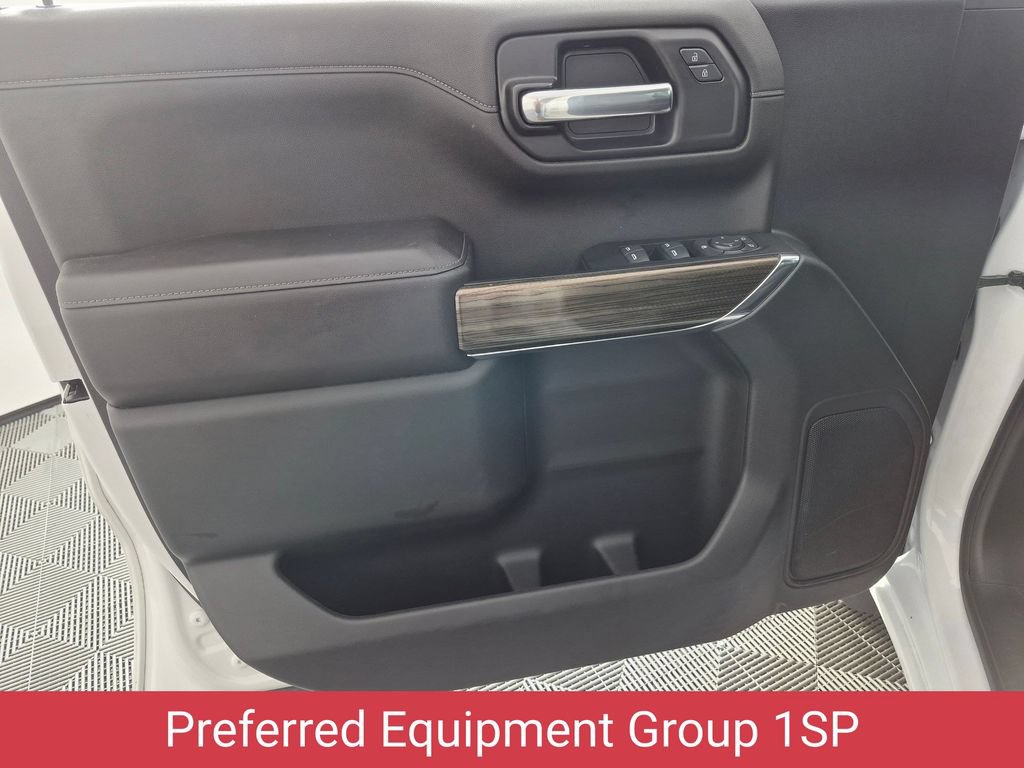 Certified 2022 Chevrolet Silverado 1500 RST w/ Z71 Off-Road Package AWD/4WD image 11