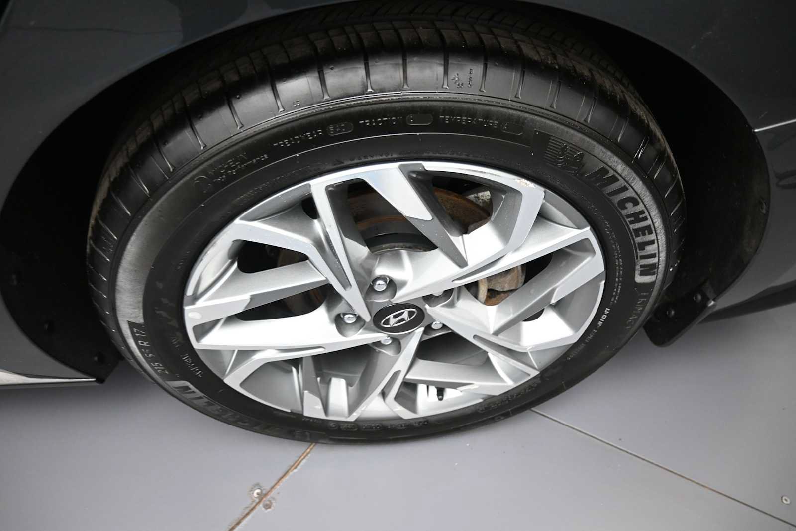 Certified 2023 Hyundai Sonata SEL w/ Convenience Package FWD image 14