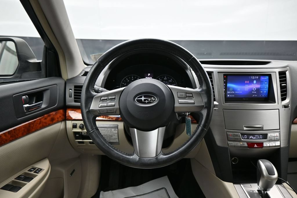 Used 2011 Subaru Outback 2.5i Limited AWD/4WD image 16
