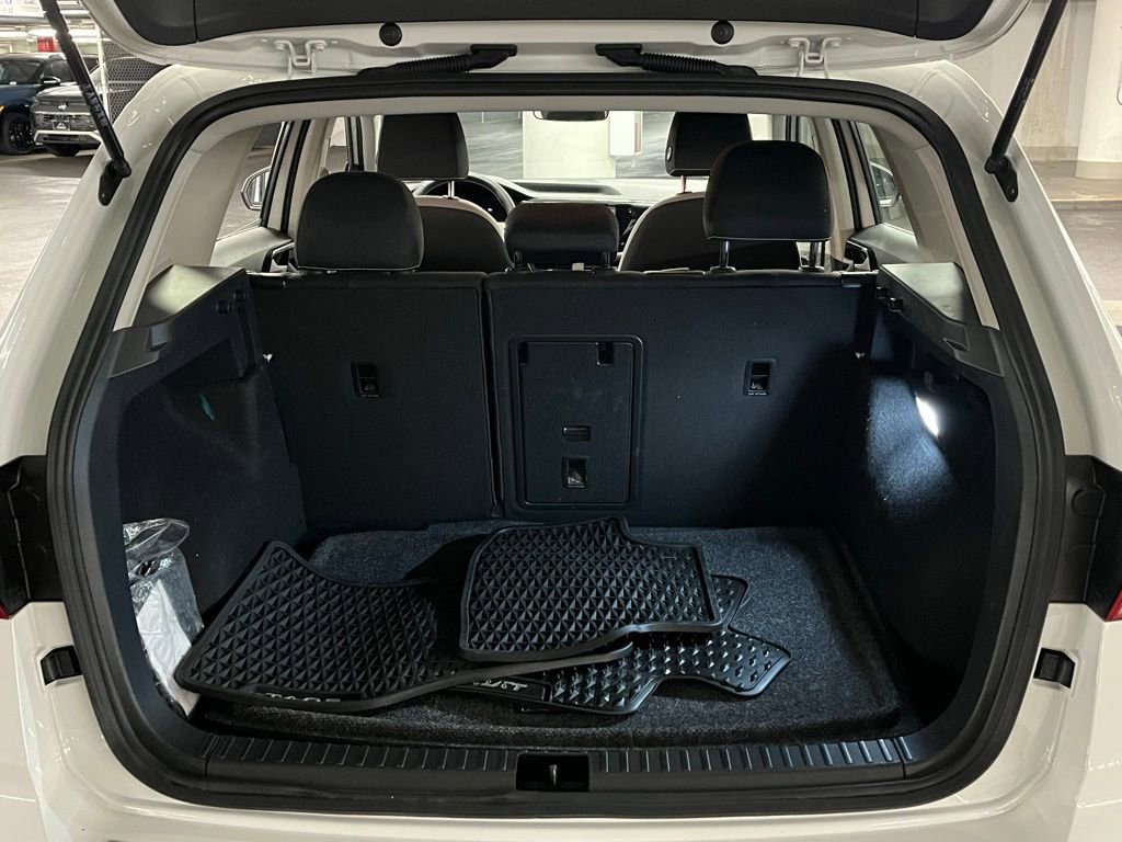 Certified 2024 Volkswagen Taos S AWD/4WD image 34