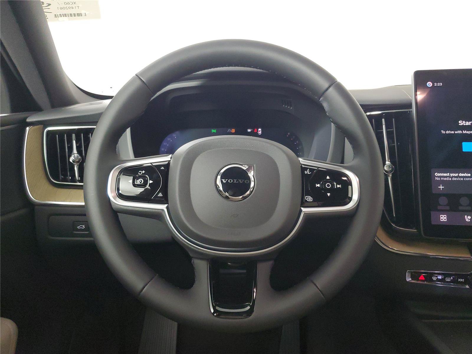 New 2026 Volvo XC60 B5 Plus w/ Protection Package Premier AWD/4WD image 16