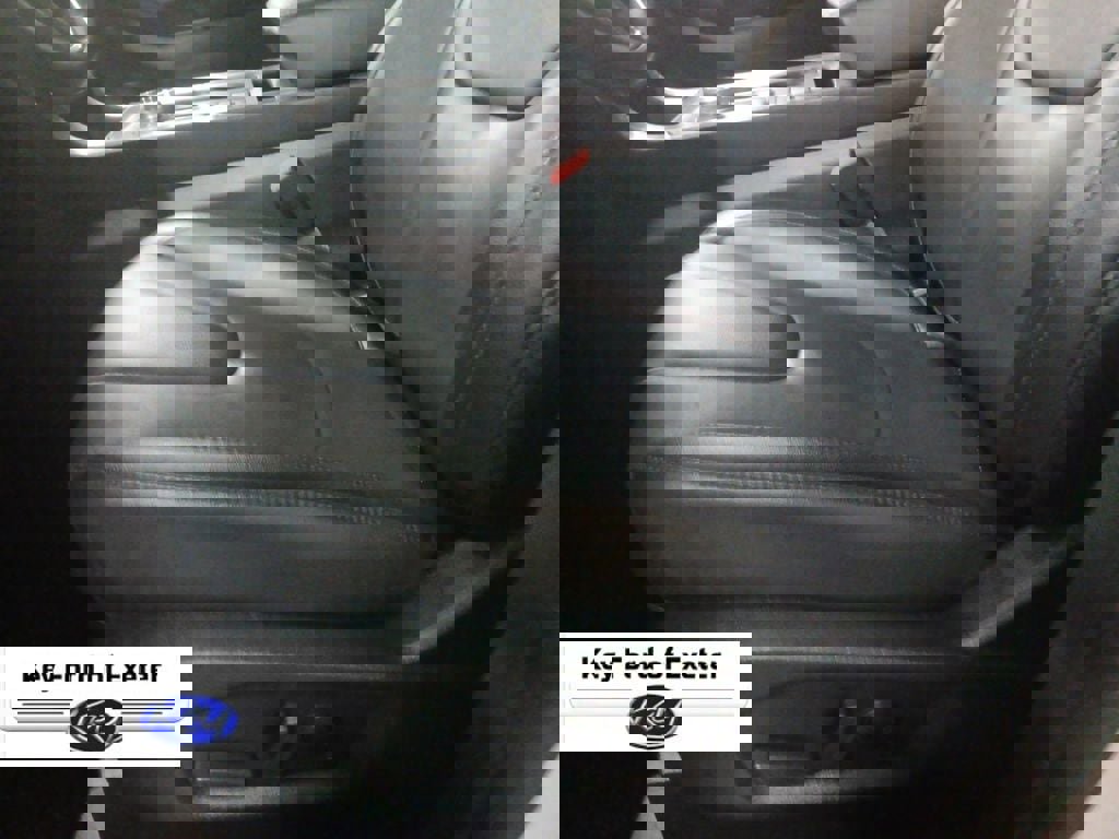 Used 2021 Ford Edge Titanium image 22