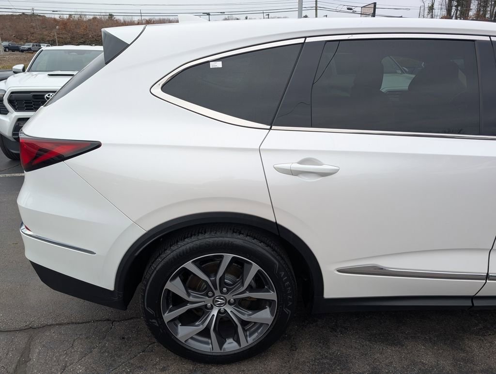 Used 2023 Acura MDX SH-AWD w/ Technology Package image 8