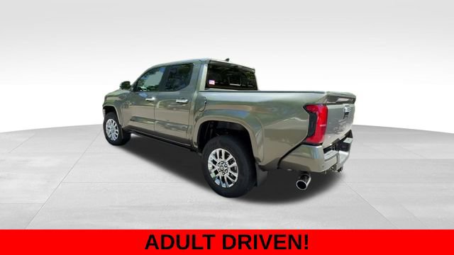 Used 2025 Toyota Tacoma Limited AWD/4WD image 2
