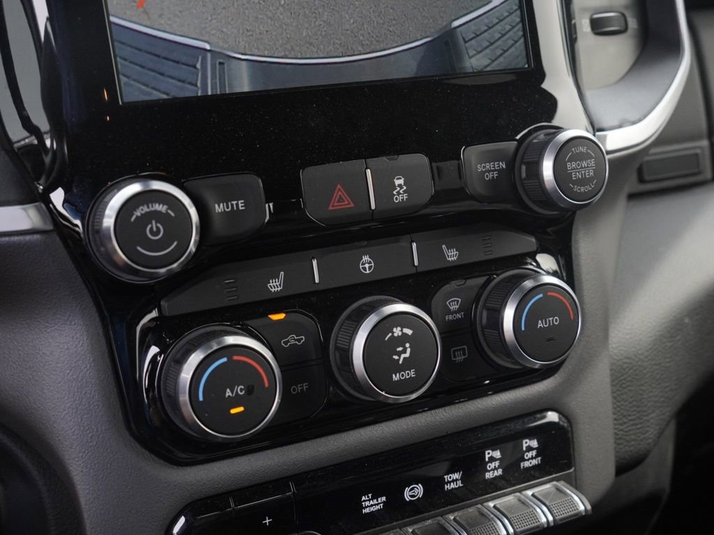 Used 2022 RAM 3500 Big Horn w/ Level C Equiment Group image 17