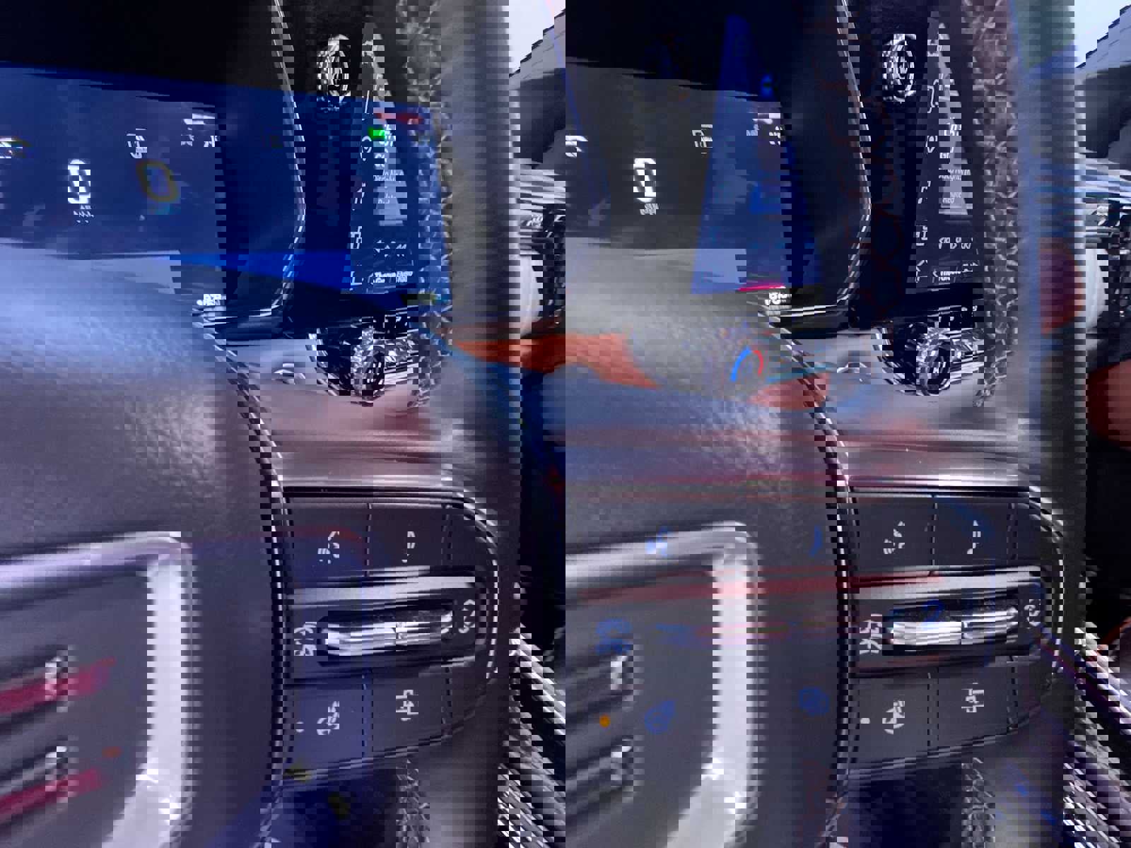 Used 2024 GMC Canyon AT4 w/ AT4 Premium Package image 20