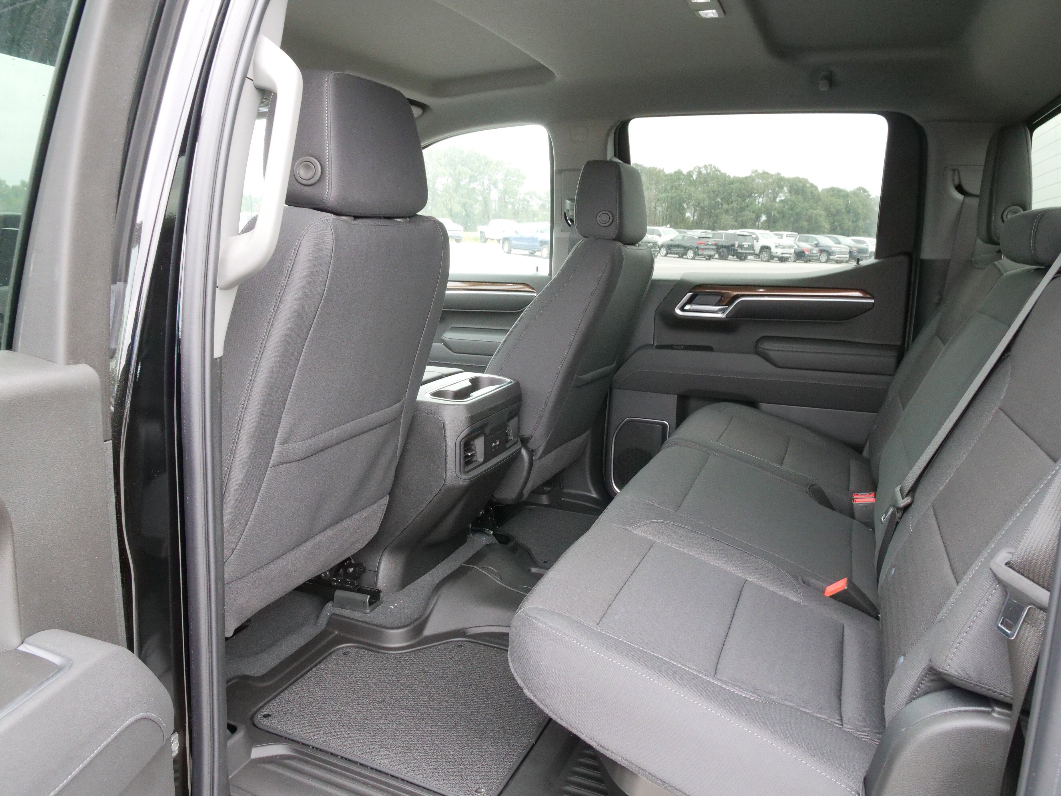 New 2025 Chevrolet Silverado 1500 LT w/ Safety Package image 16