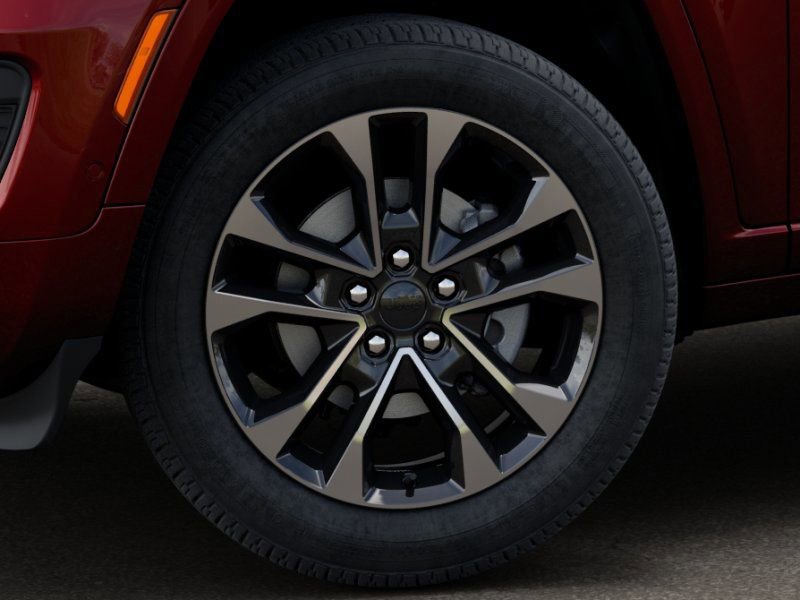 New 2025 Jeep Grand Cherokee Overland w/ Luxury Tech Group IV image 8