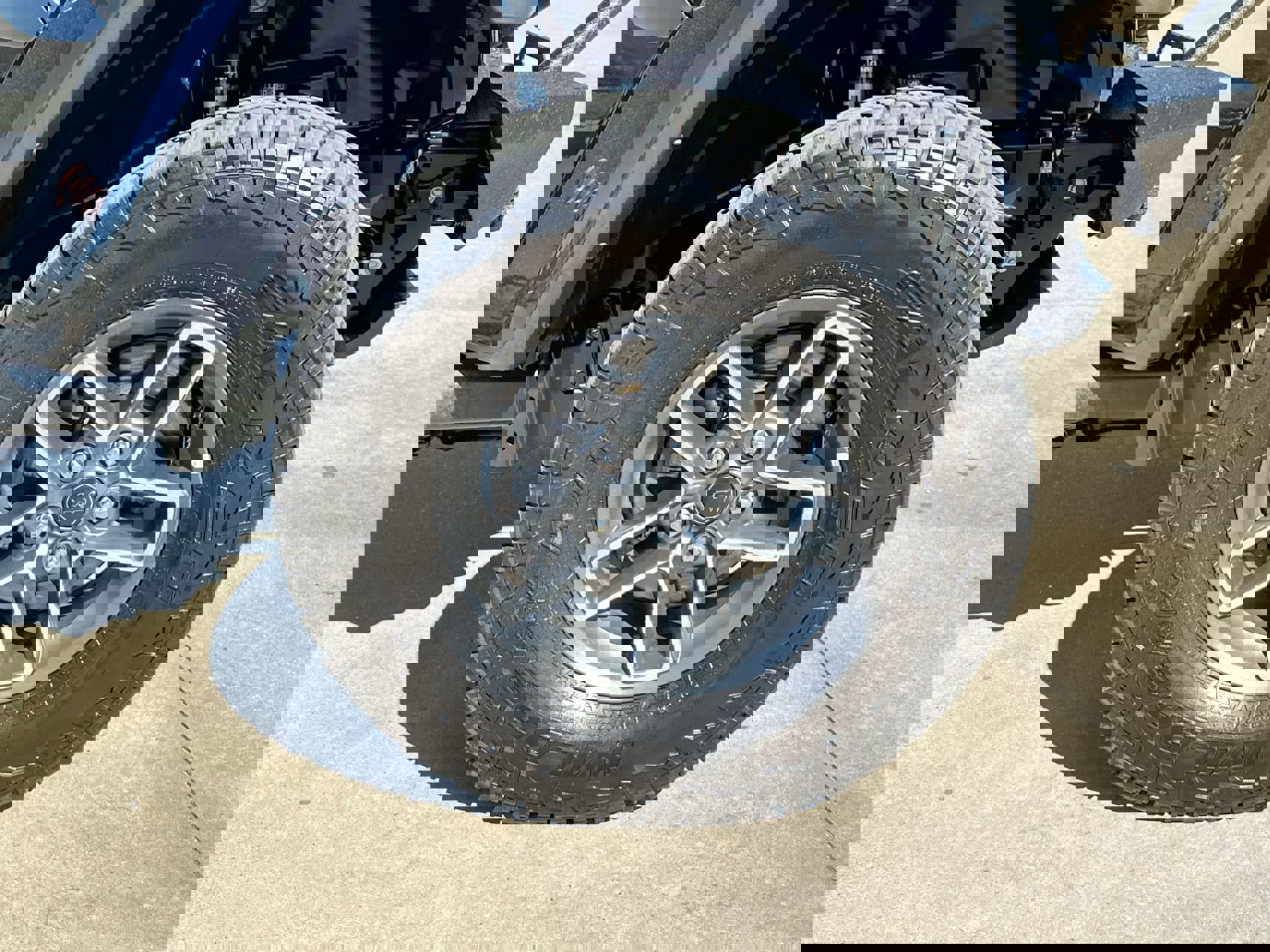 Used 2025 Jeep Gladiator Mojave image 10