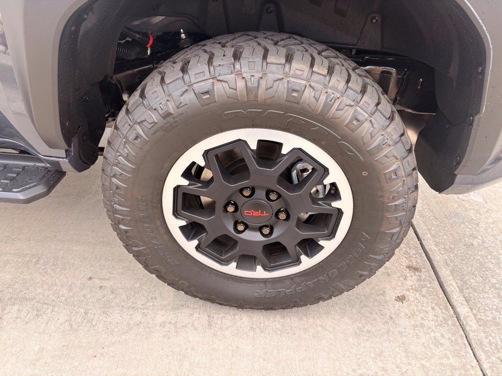 Used 2026 Toyota 4Runner TRD Off-Road Premium AWD/4WD image 32
