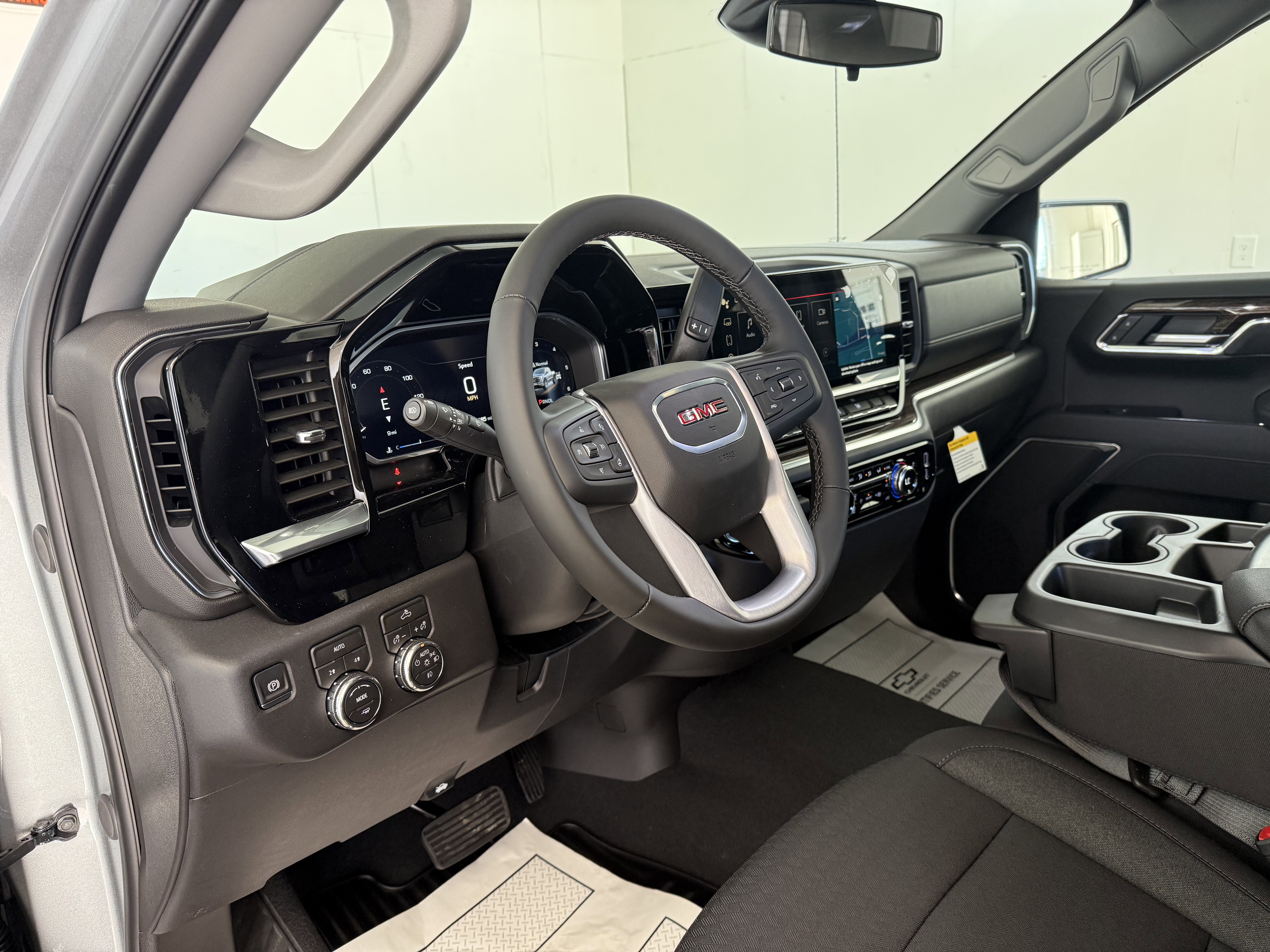 New 2026 GMC Sierra 1500 Elevation image 14