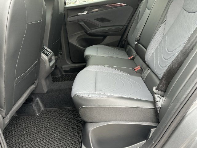 New 2026 Volkswagen Tiguan SE AWD/4WD image 28