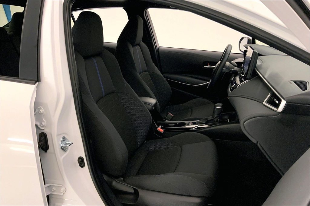 Used 2022 Toyota Corolla SE FWD image 6