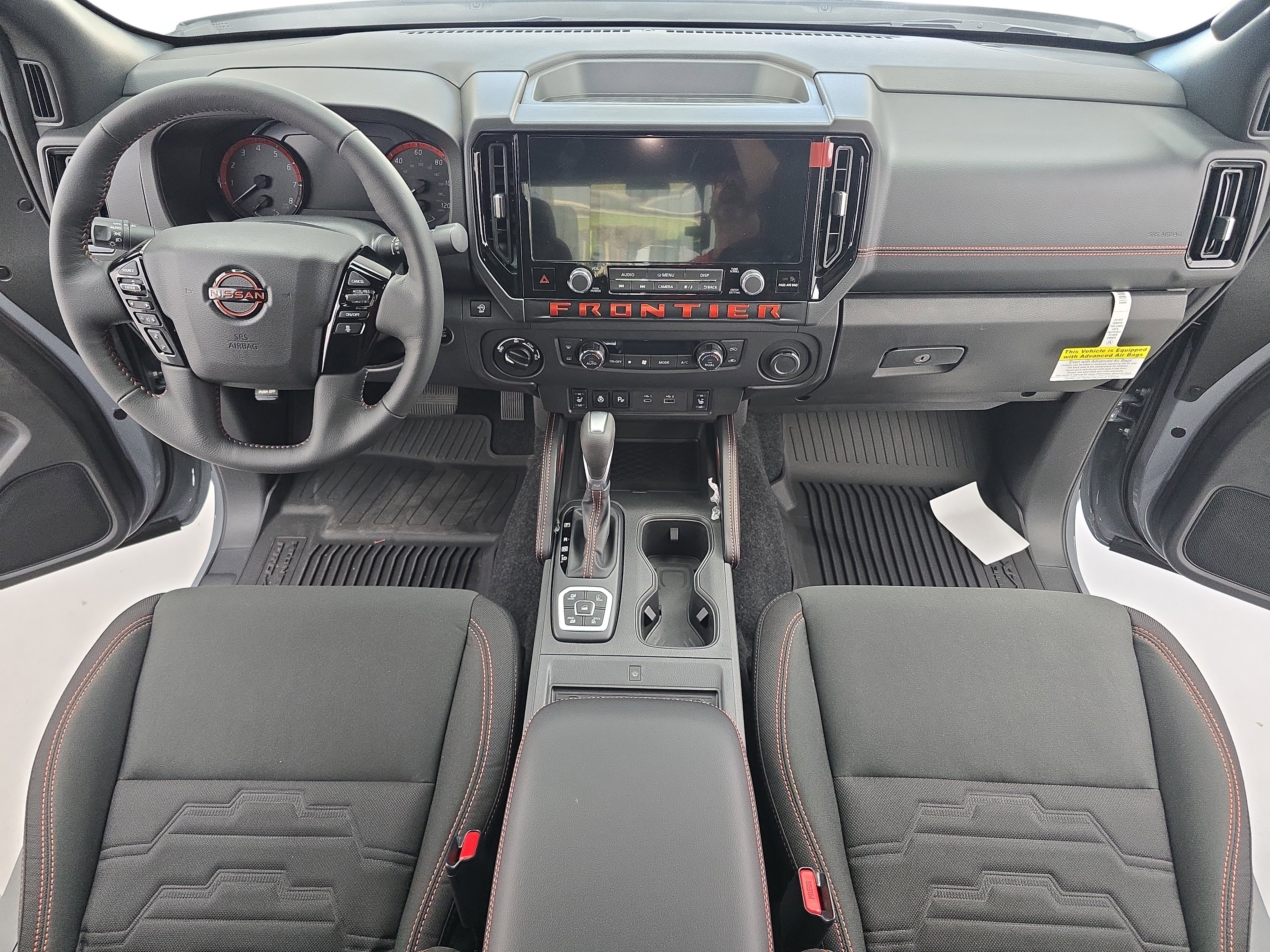 New 2026 Nissan Frontier PRO-4X w/ Pro-4x Convenience Package image 9