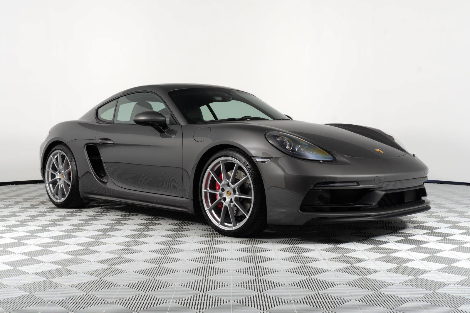 Used 2024 Porsche 718 Cayman GTS RWD video 1