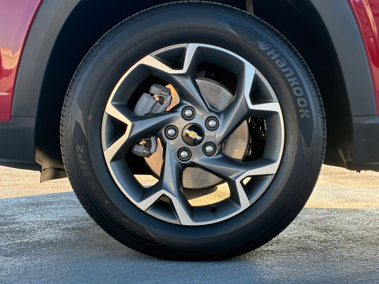 Used 2025 Chevrolet Trax LT w/ LT Convenience Package image 28