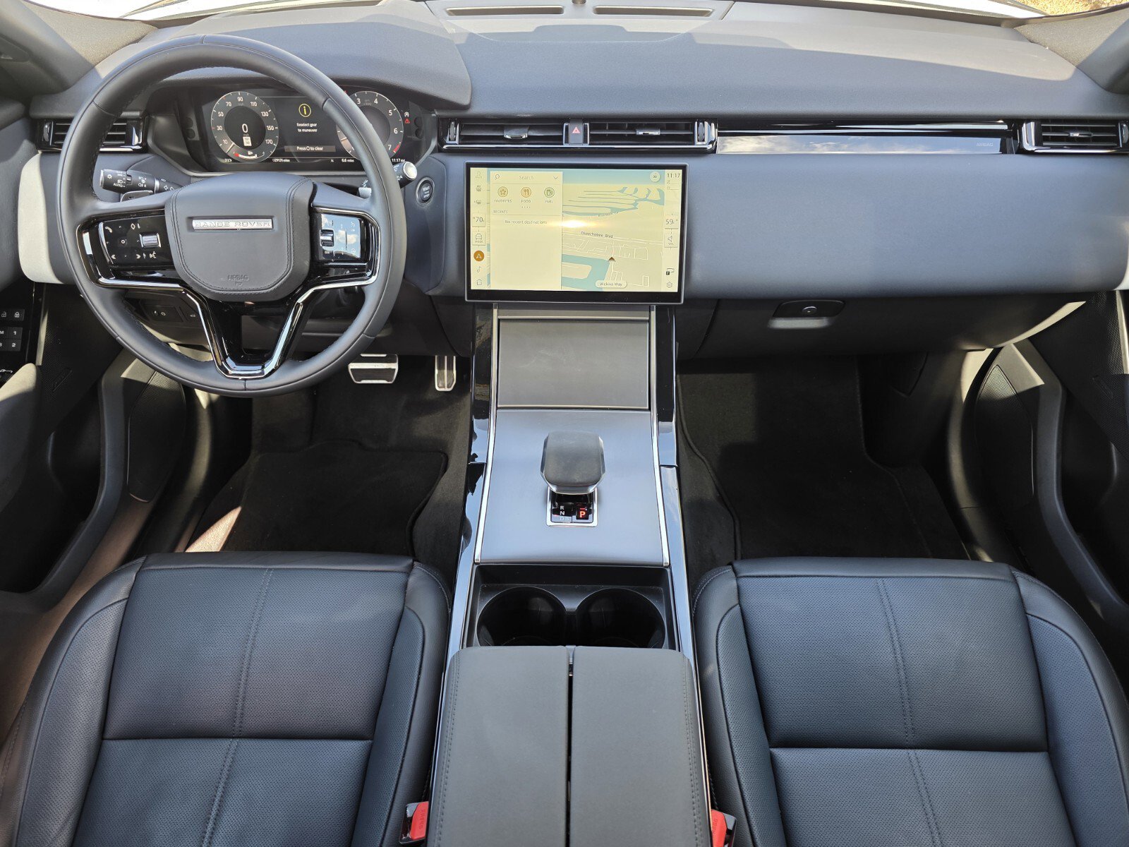 Certified 2024 Land Rover Range Rover Velar Dynamic SE image 4