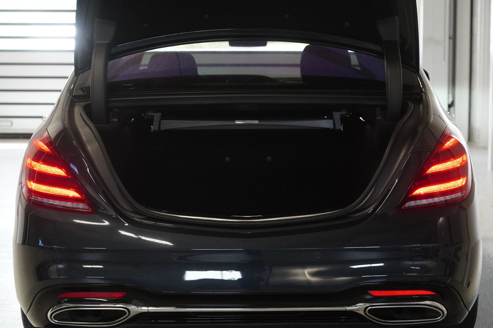 Used 2020 Mercedes-Benz S 560 4MATIC Sedan image 30