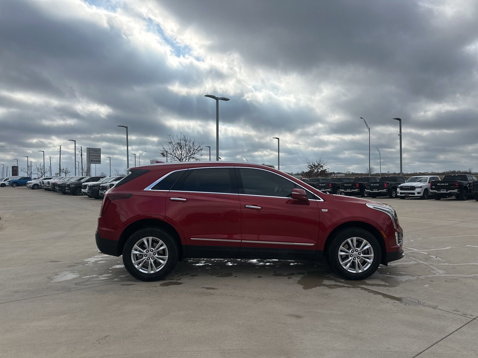 Used 2024 Cadillac XT5 Luxury w/ LPO, Floor Liner Package image 6