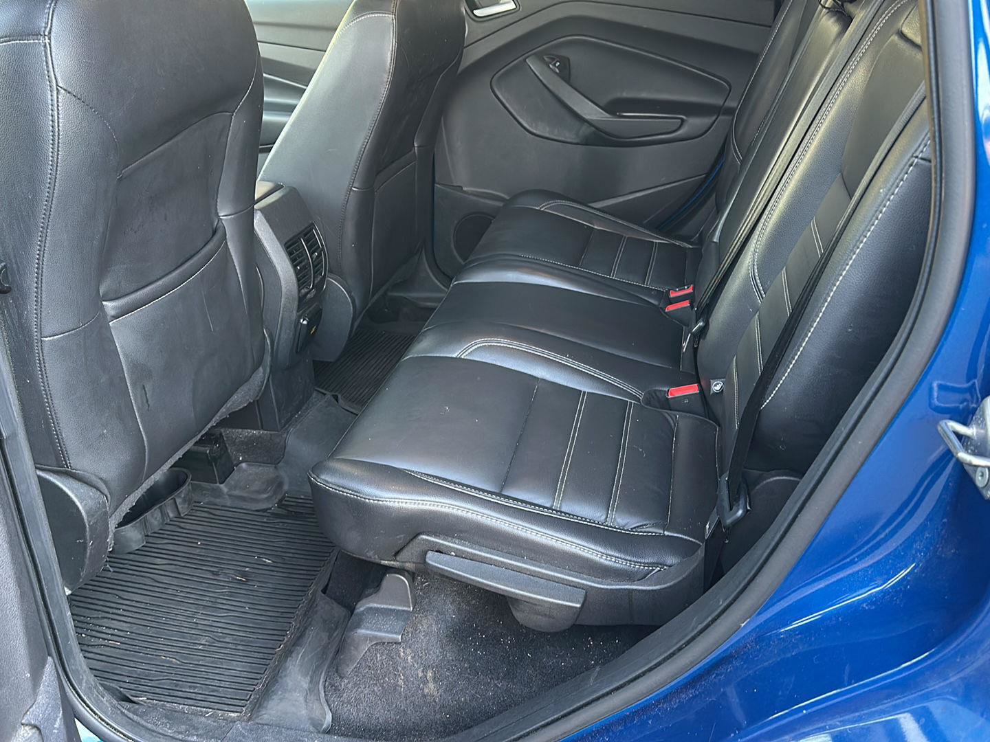 Used 2018 Ford Escape Titanium w/ Ford Safe & Smart Package AWD/4WD image 8