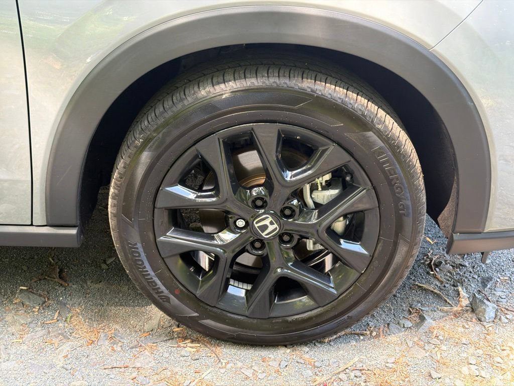 Used 2025 Honda HR-V Sport image 8