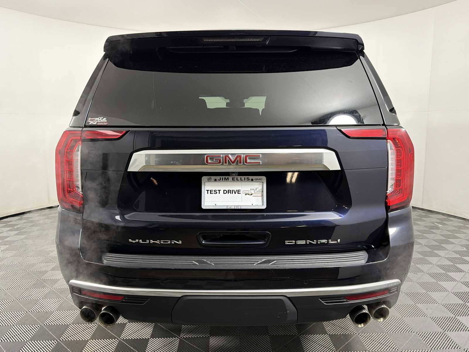 Certified 2023 GMC Yukon Denali image 10