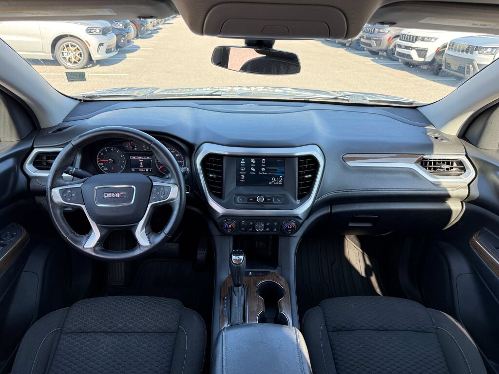 Used 2018 GMC Acadia SLE w/ LPO, Protection Package FWD image 13