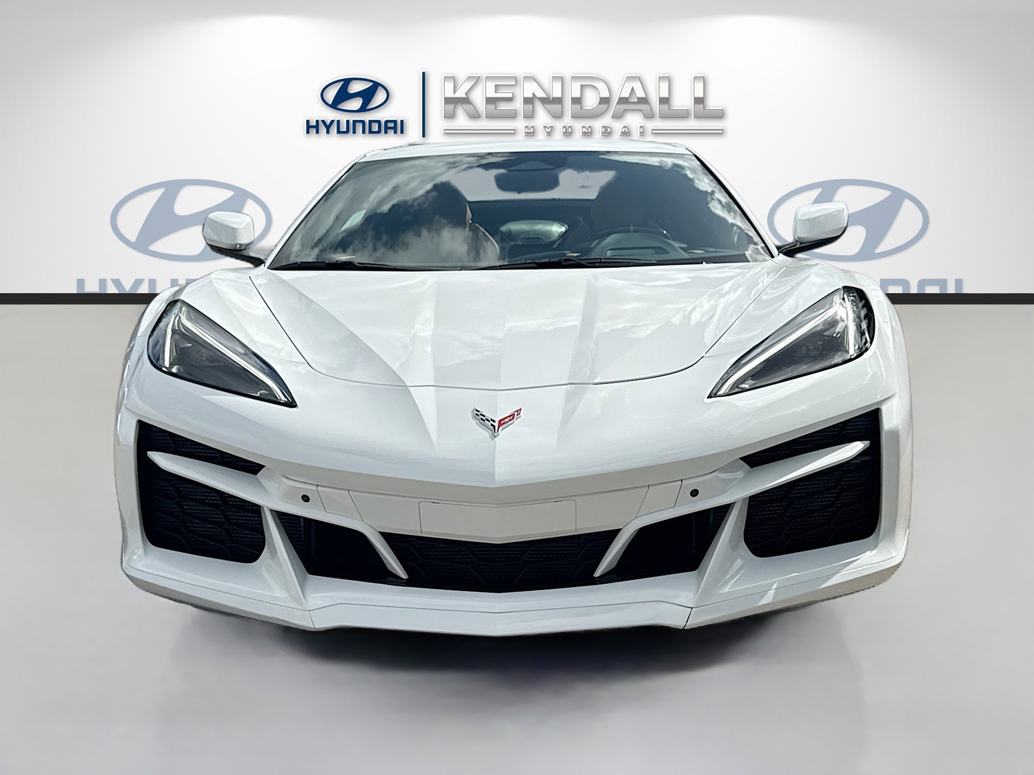 Used 2024 Chevrolet Corvette Z06 RWD image 2