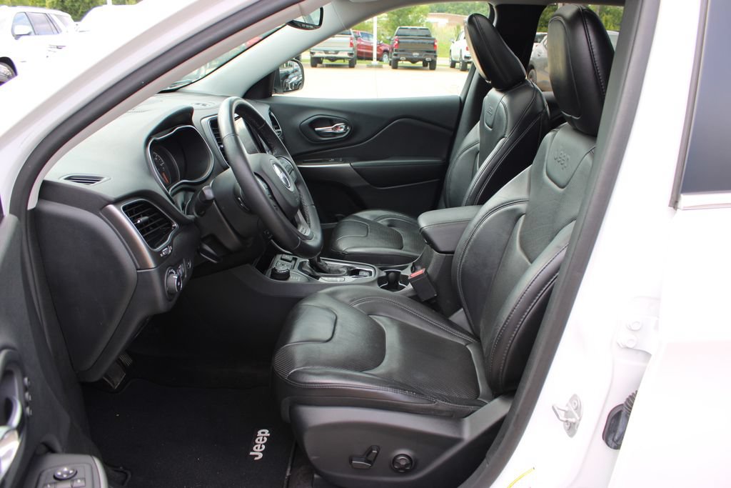 Used 2019 Jeep Cherokee Limited w/ Luxury Group AWD/4WD image 12