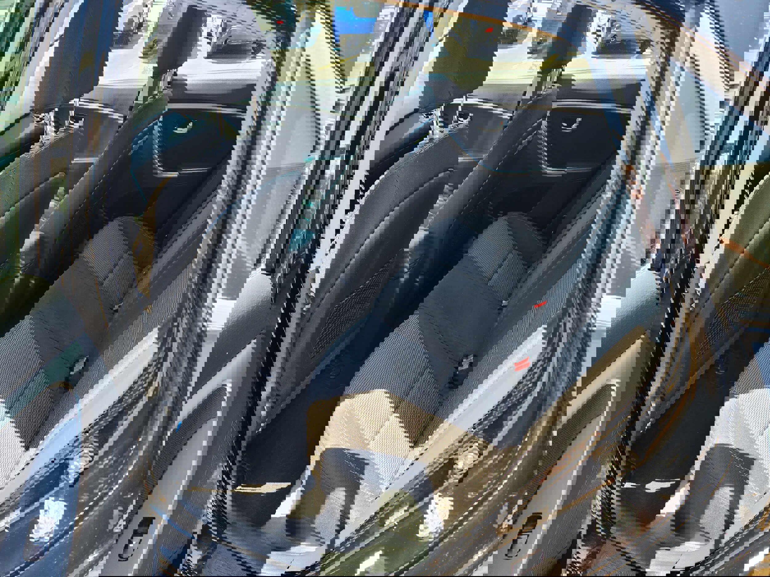 Used 2017 Hyundai Elantra GT image 5